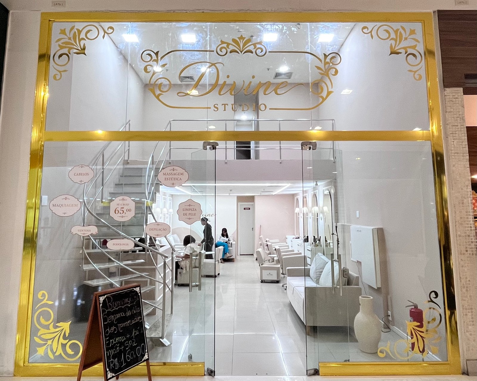 Divine Studio de Beleza